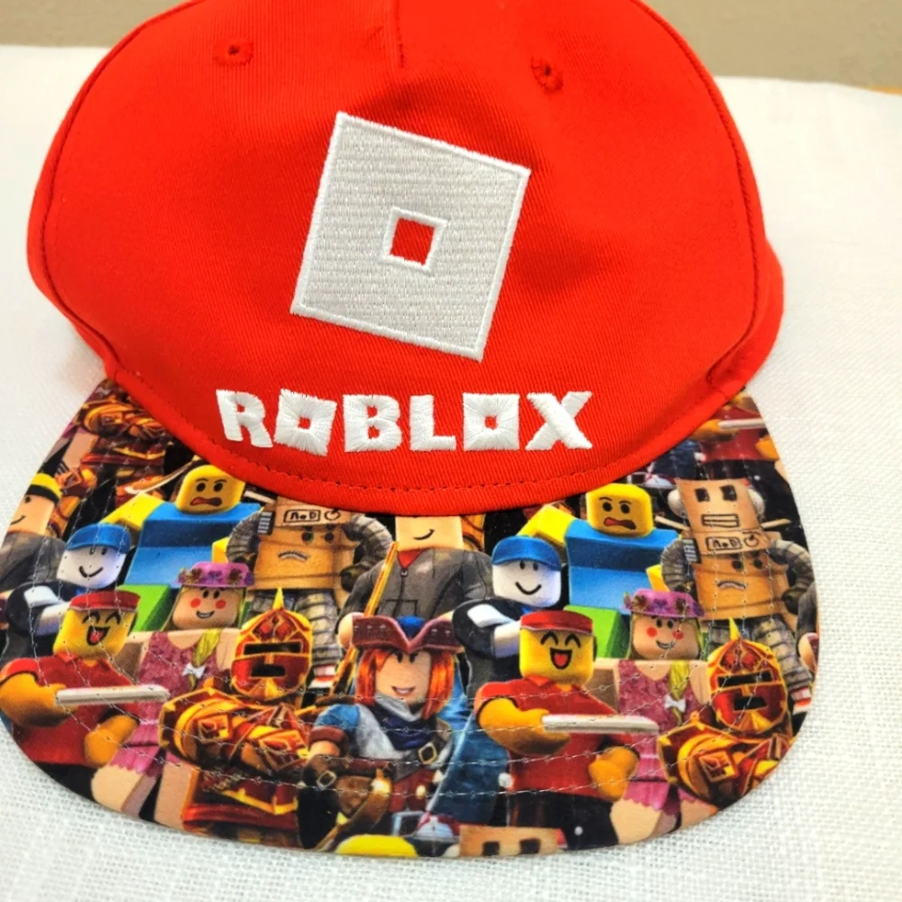 ROBLOX Red Cap - Picture 1 of 3